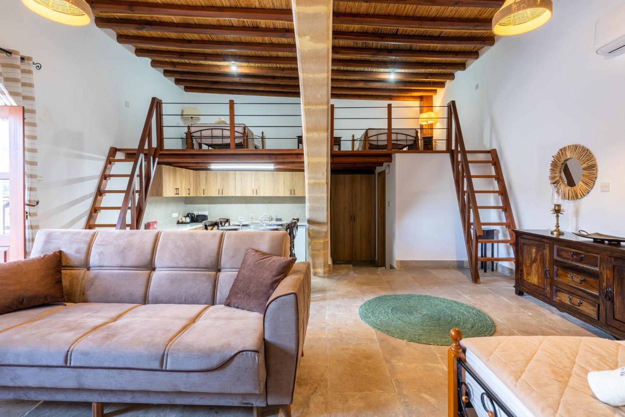 Stone Court Boutique Studios Miliou Luaran gambar