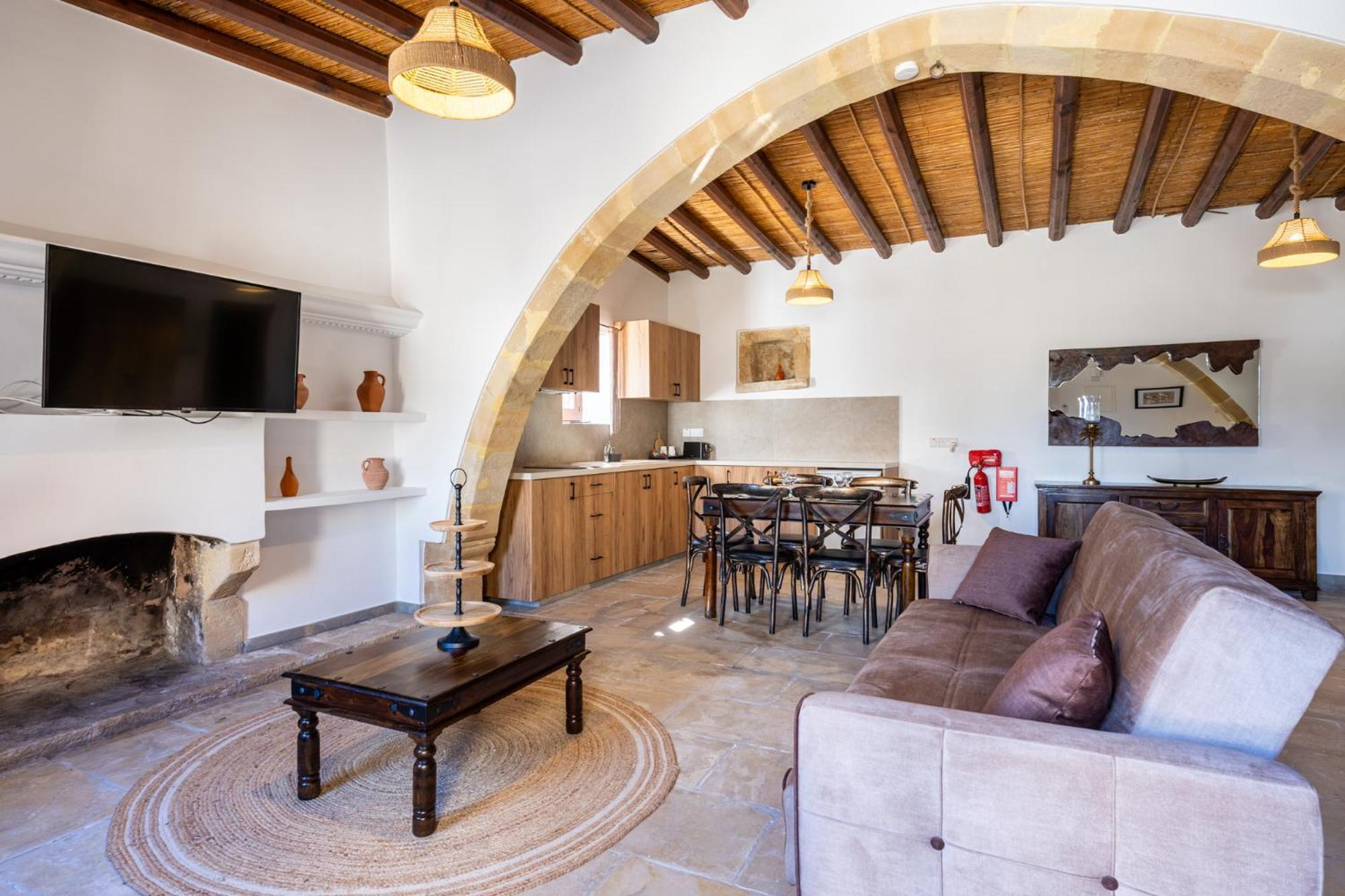 Stone Court Boutique Studios Miliou Luaran gambar