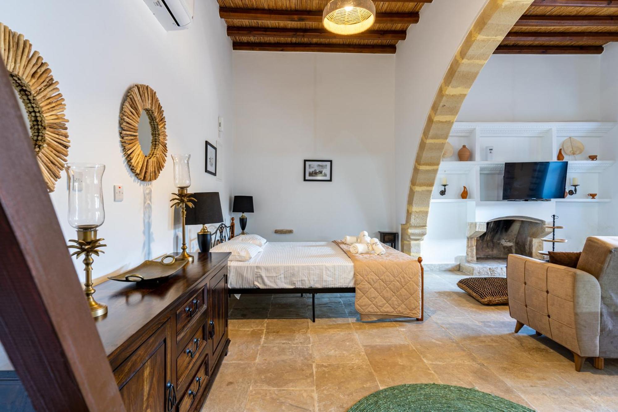 Stone Court Boutique Studios Miliou Luaran gambar