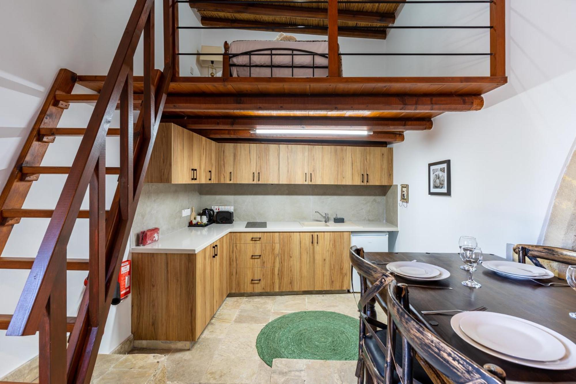 Stone Court Boutique Studios Miliou Luaran gambar